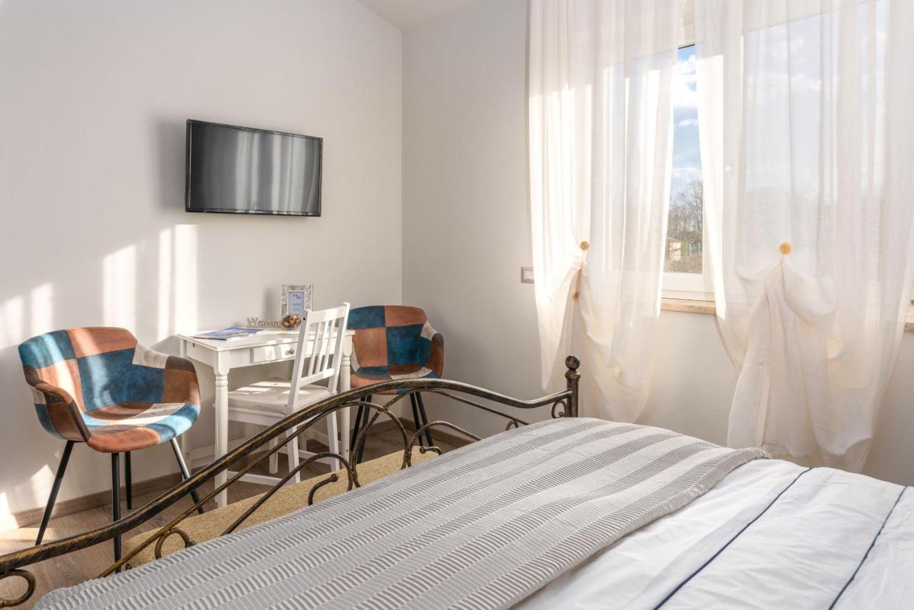 Rooms Karolina Funtana Exterior photo